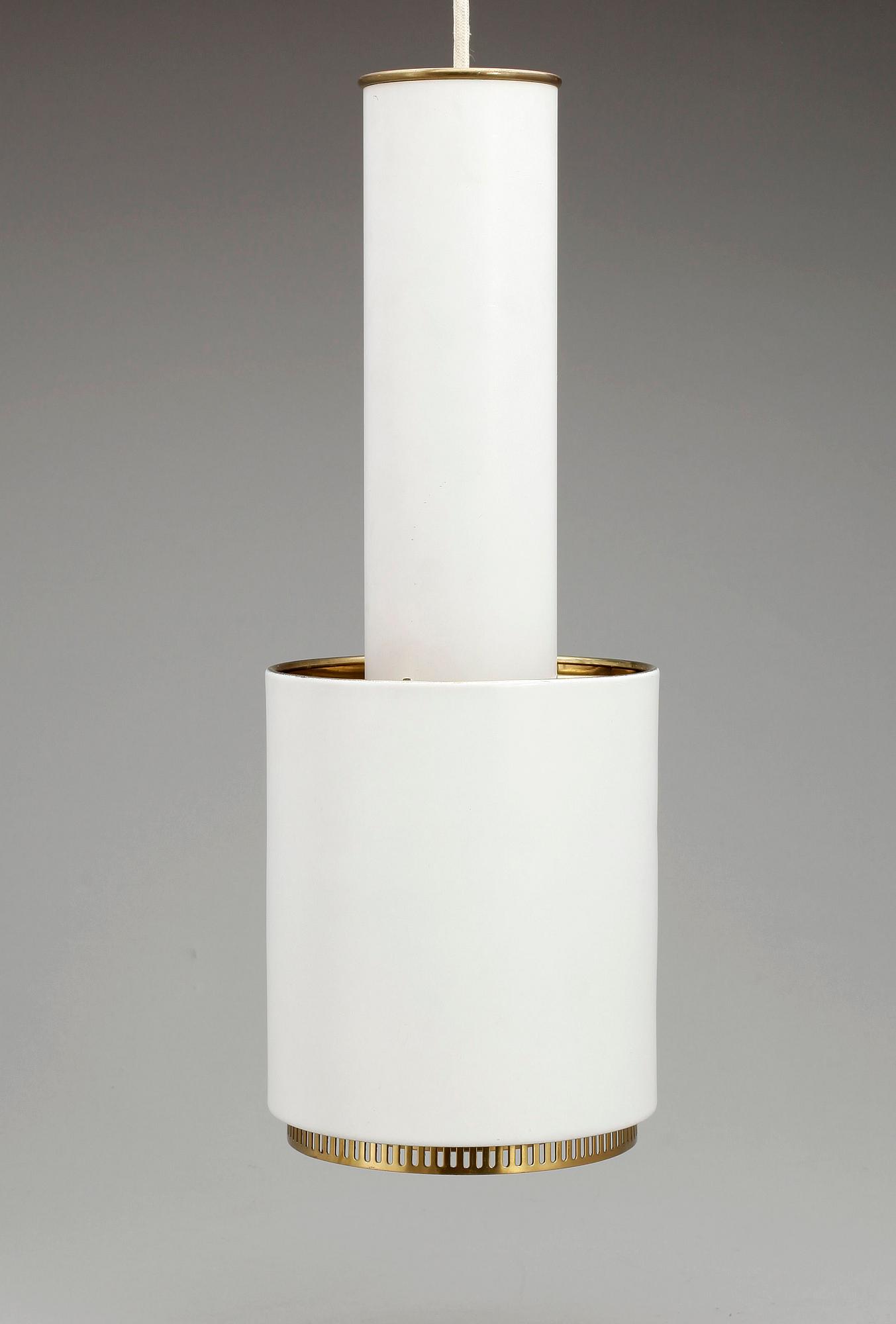 TAKLAMPA. Artec, design Alvar Aalto, Finland, 1900-talets andra hälft. H 40.