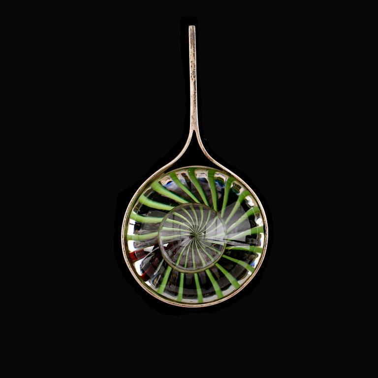 HÄNGE, silver och glas, Berit Johansson, 1975.