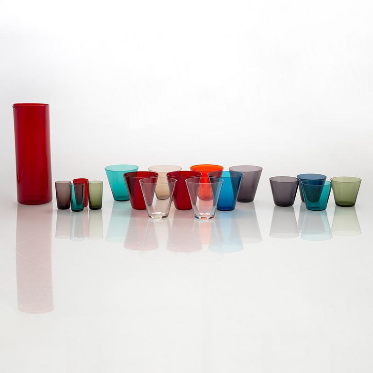 Kaj Franck, karaff och glas, 17 st. Notsjö 1900-talets mitt.