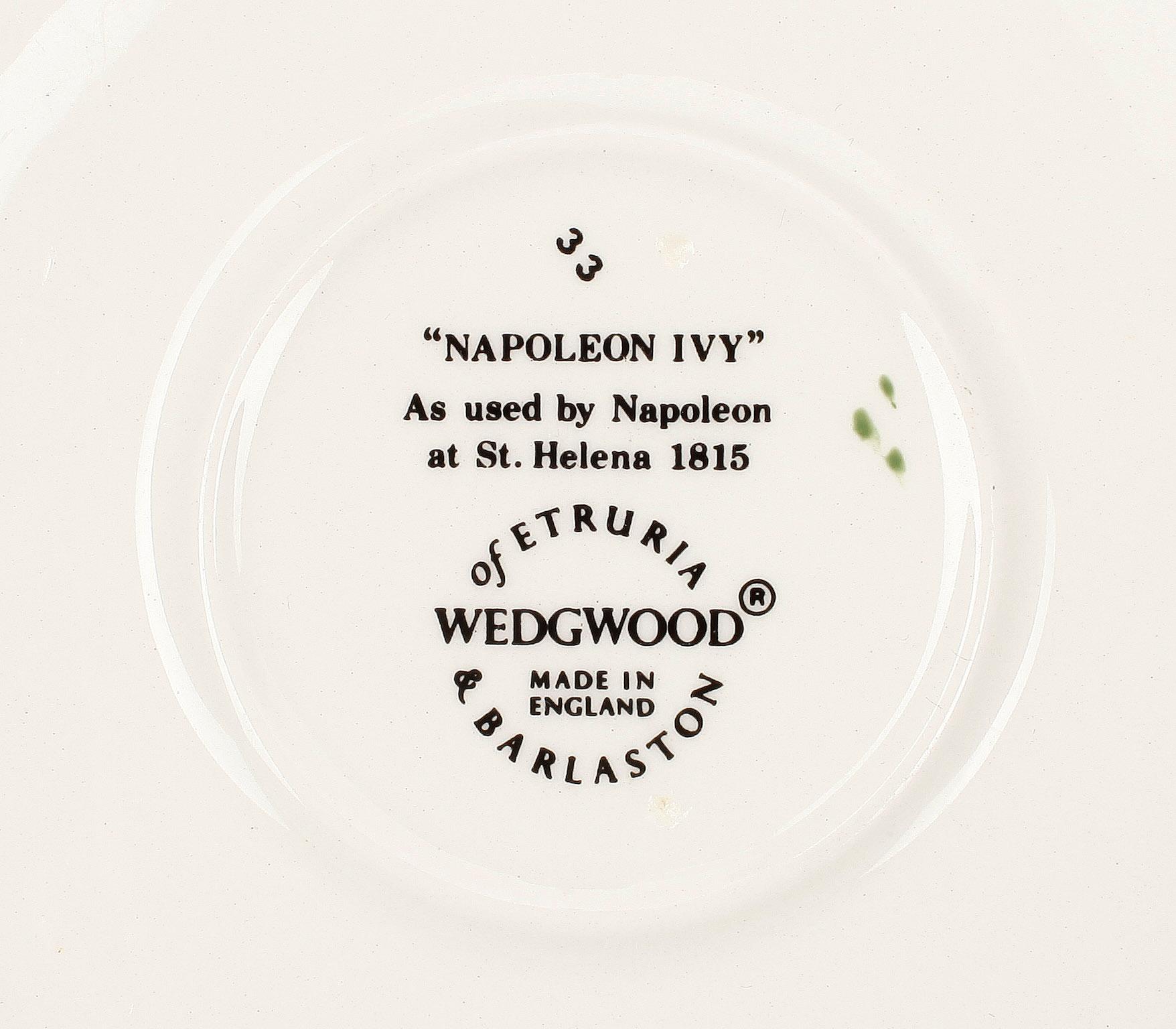 TE- samt KAFFESERVIS, 14 delar, keramik, "Napoleon Ivy" Wedgwood.