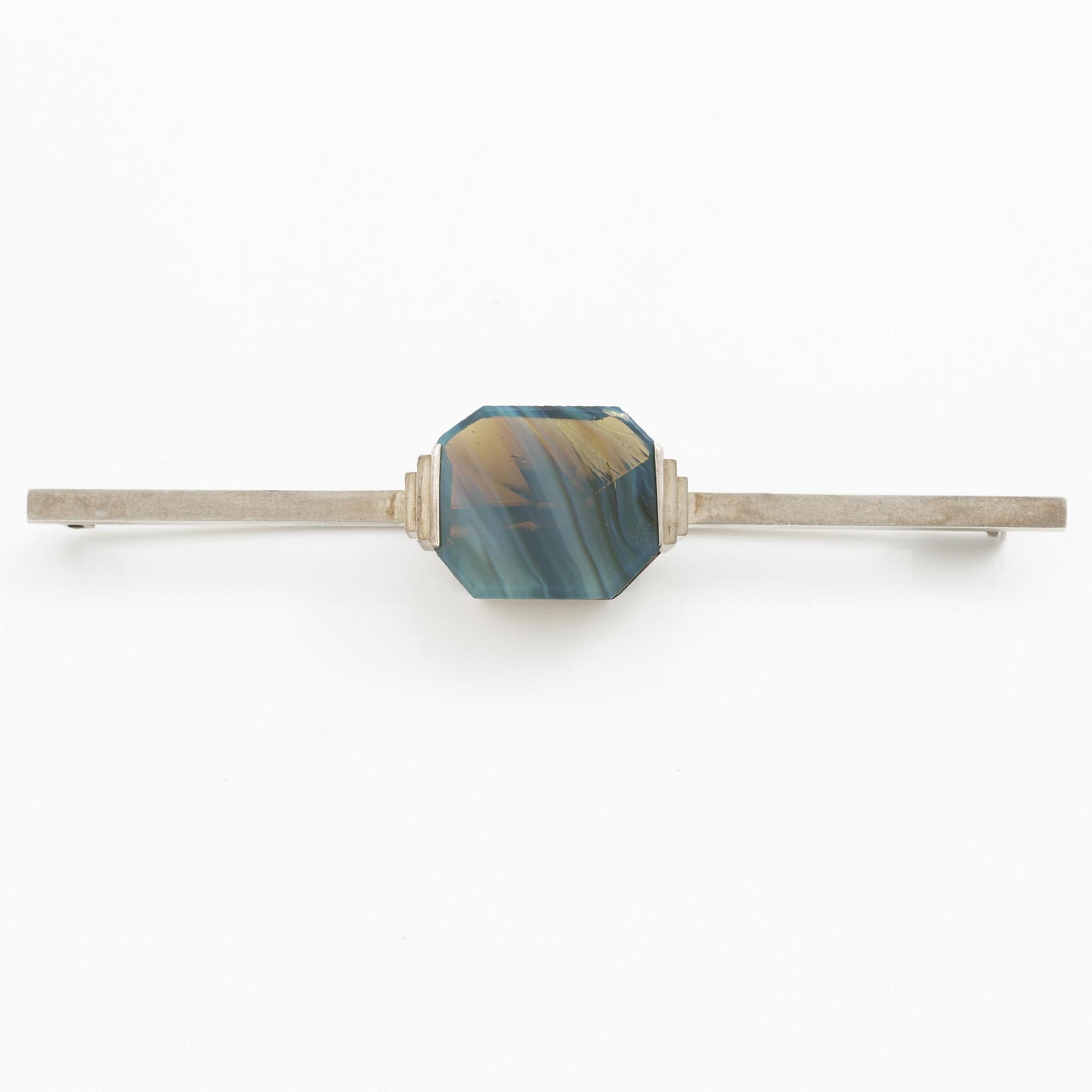 Wiwen Nilsson, a brooch, silver with banded agate, Lund 1941.
