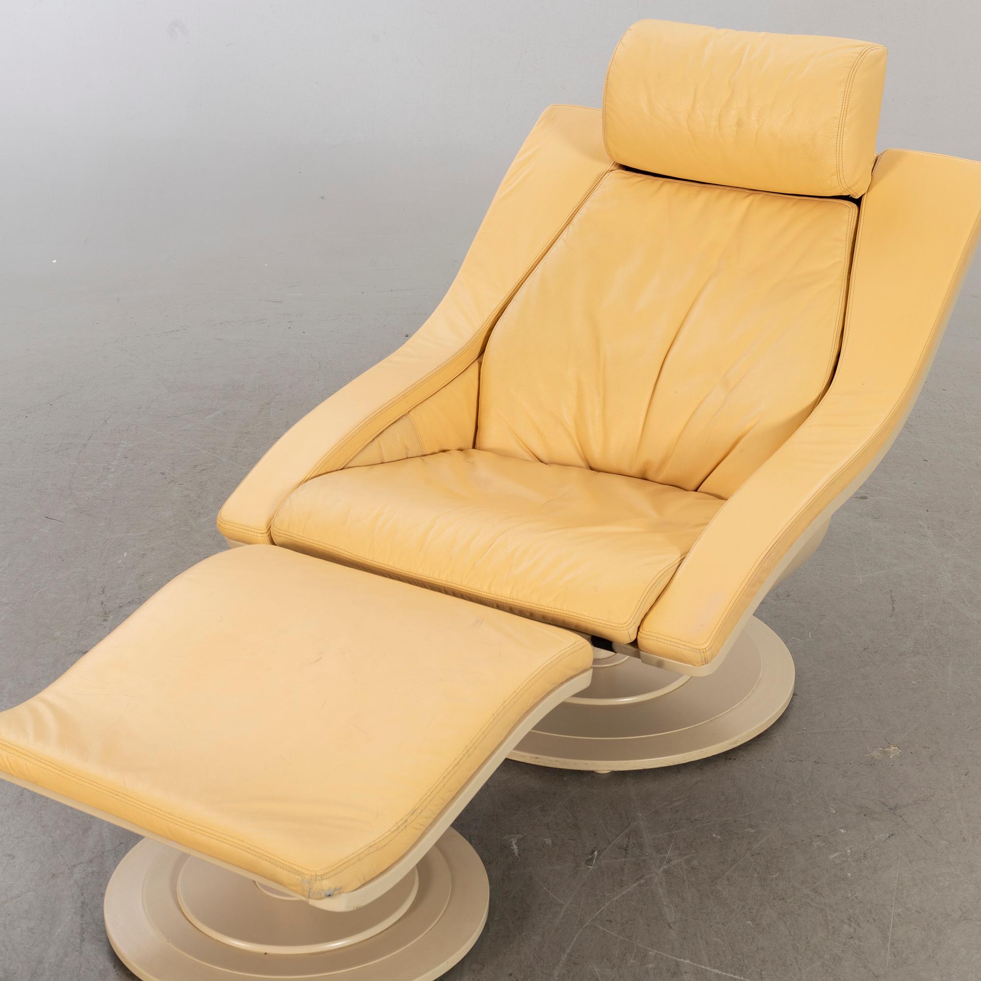 Takashi Okamura and Erik Marquardsen
Move chair and ottoman, Nelo 1970's.