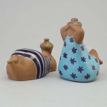 Two Lisa Larson stoneware figurines. For Gustavsberg.