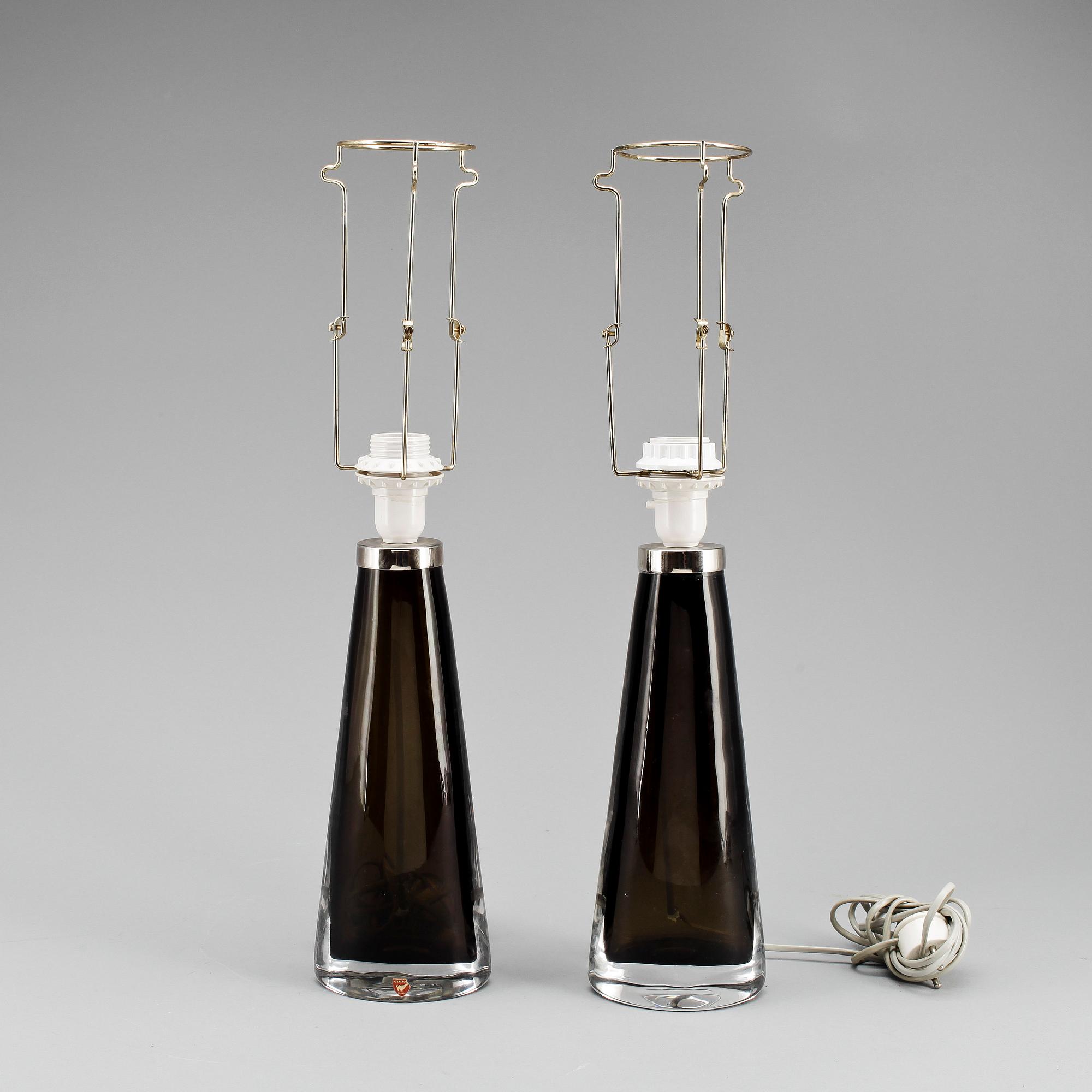 BORDSLAMPOR, ett par, grönt underfång, Carl Fagerlund, Orrefors, 1950-tal.