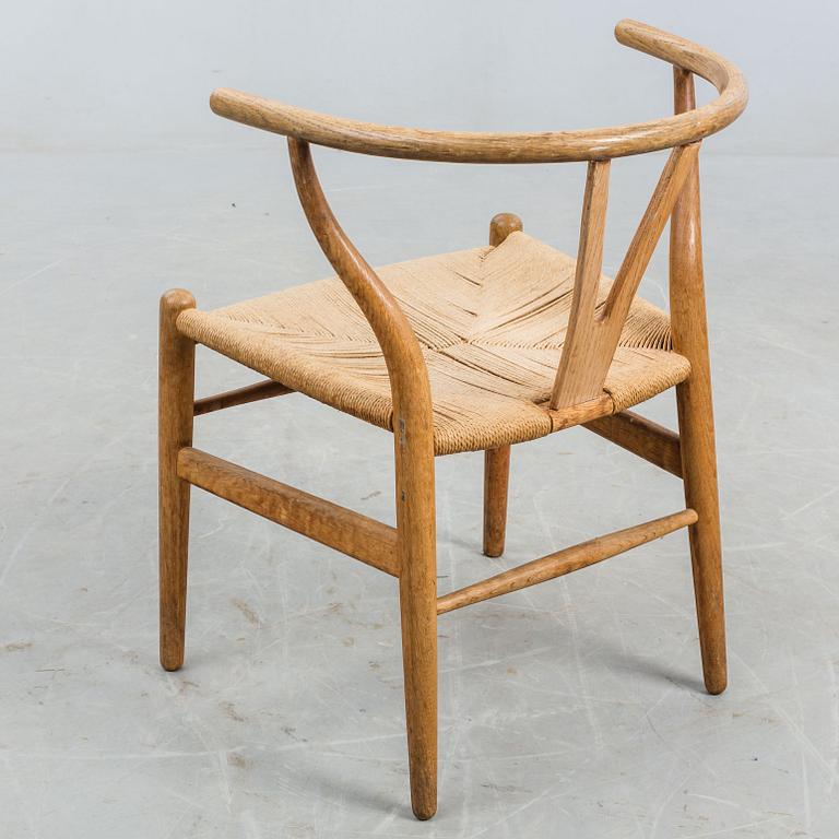 STOL, "Y-stolen", Hans J. Wegner för Carl Hansen & Søn. 1900-talets andra hälft.