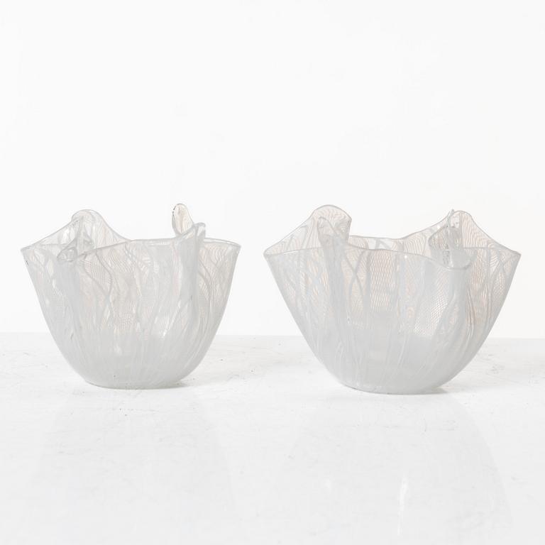 Venini, Fulvio Bianconi & Paolo Venini, skålar, ett par, "Fazzoletto", Murano, Italien, 1900-talets mitt.