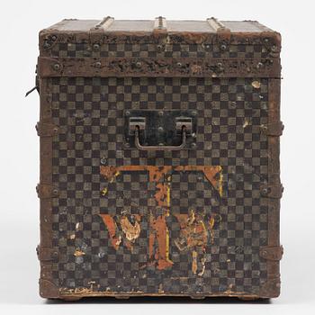 Louis Vuitton suitcase, late 19th century.