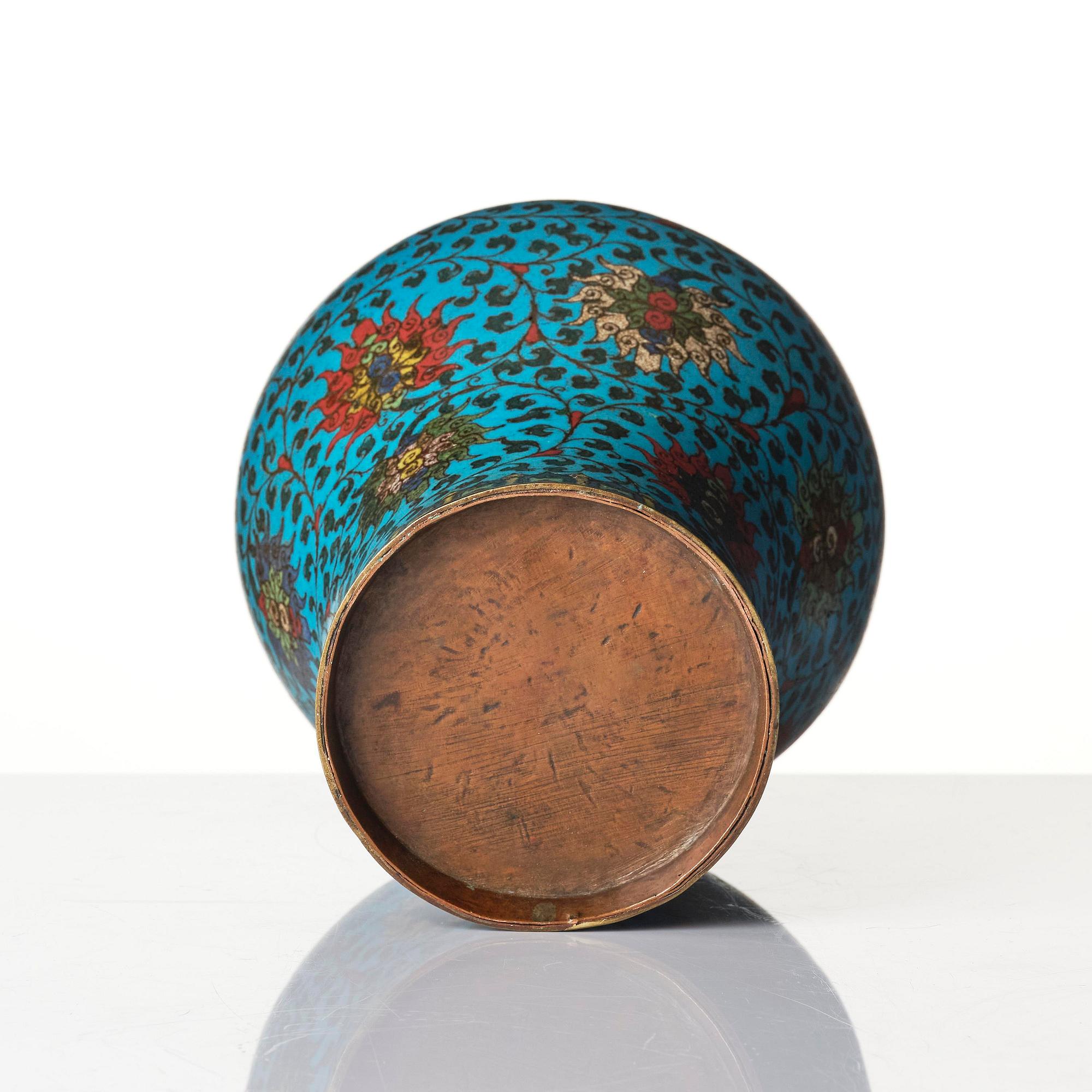 A cloisonne 'lotus' vase, Meiping, late Ming dynasty, 17th century.