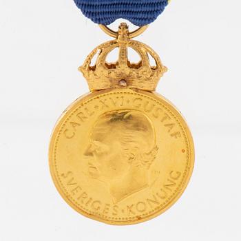 Medal 23K gold "For zeal and integrity in the service of the realm".