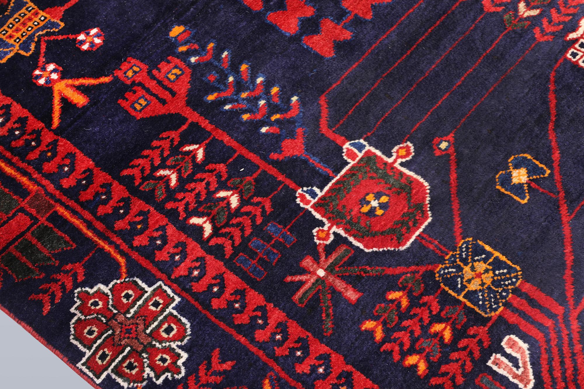 Gallerimatta, Hamadan, ca 400 x 117 cm.