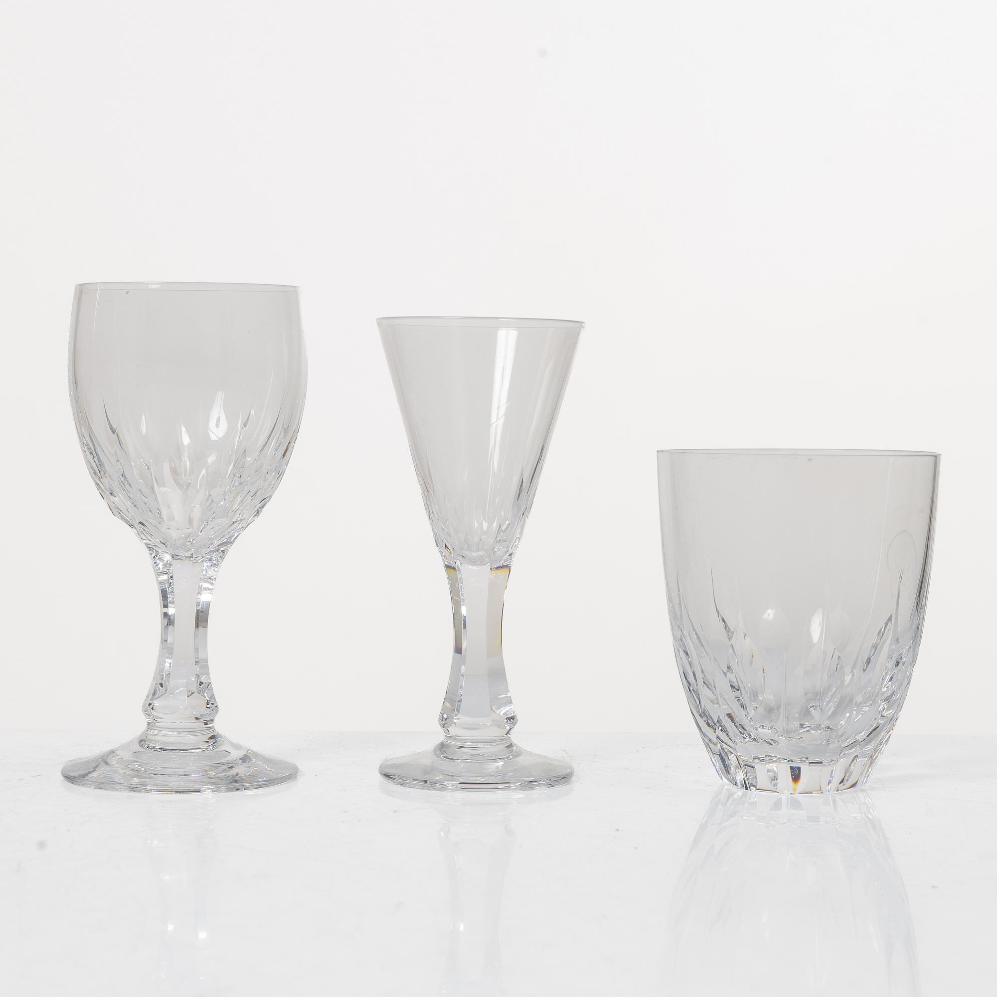 Glasservis ca 54 delar,