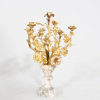 Kandelabrar ett par omkring 1900.