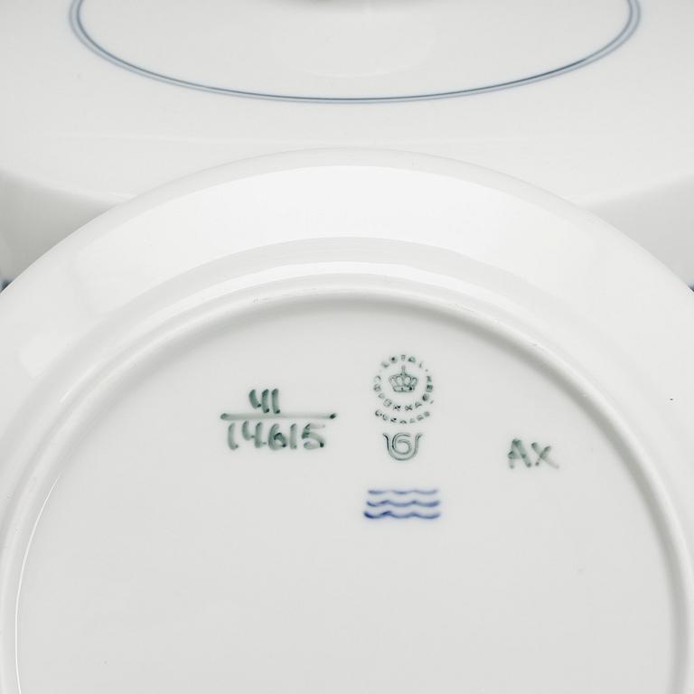 MATSERVIS, 73 delar, porslin, "Gemina", Royal Copenhagen. Formgiven 1960.