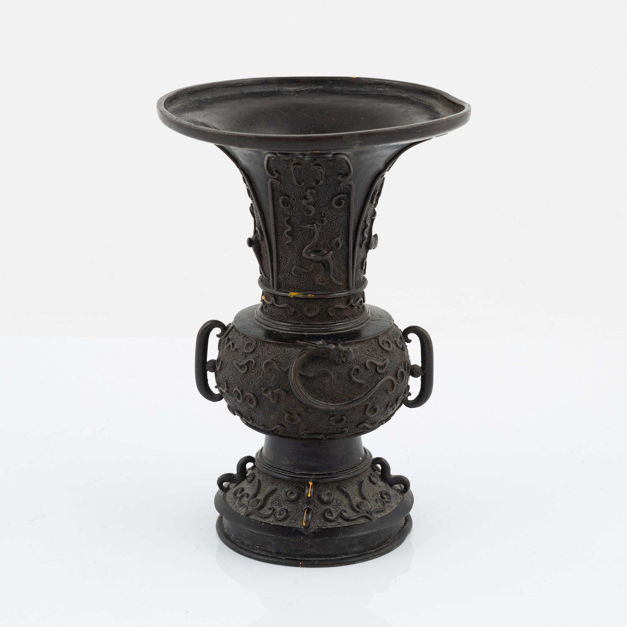A Japanese bronze vase and censer with cover, Meiji period (1862-1912).