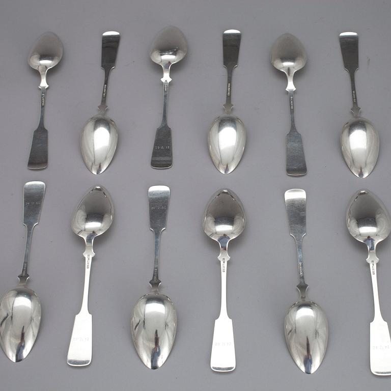 EFTERRÄTTSSKEDAR, 12 st, silver, "Musslan", Kultakeskus, Tavastehus 1948. Tot. vikt 354 g.