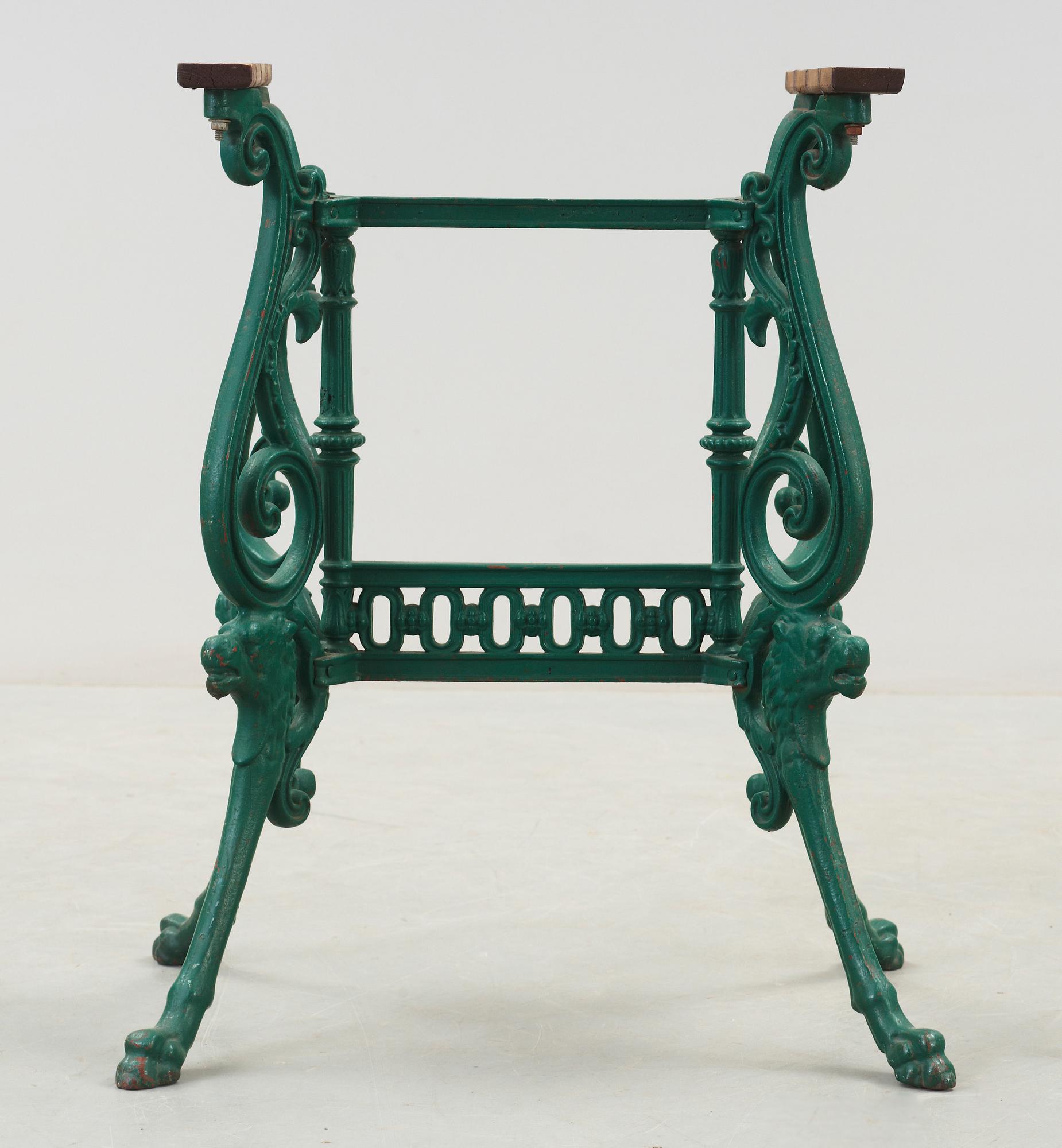 TRÄDGÅRDSBORD, gjutjärn, sekelskiftet 1800/1900.