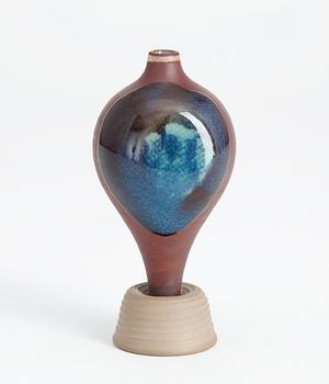 A Wilhelm Kåge 'Farsta terra spirea' stoneware vase, Gustavsberg studio 1950's.