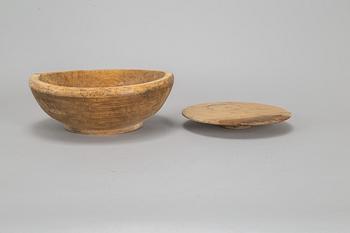 ALLMOGEFÖREMÅL, 6 delar, trä, 1700-/1800-tal.