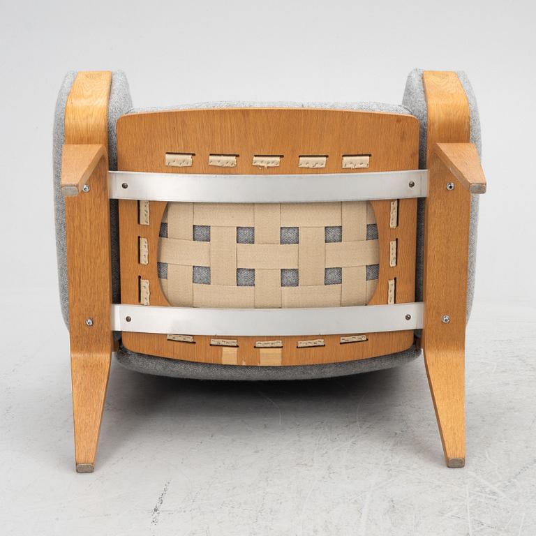 Hans J. Wegner, a model "GE 501-A" armchair, Getama, Denmark, 21st century.