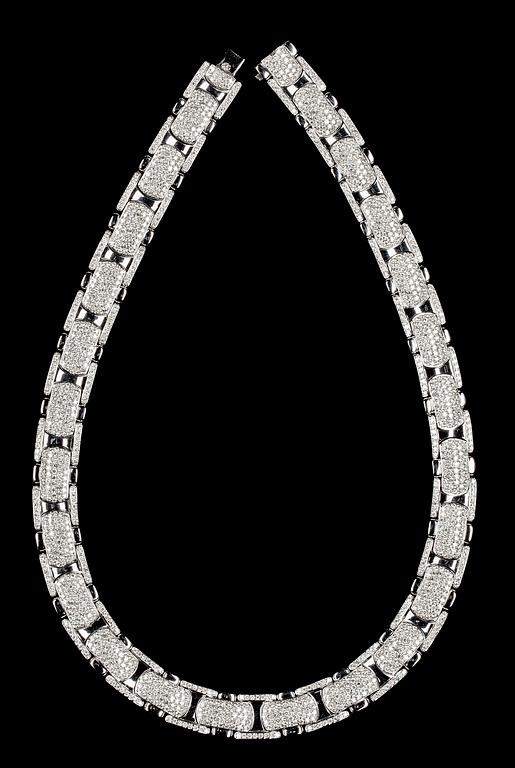 A brilliant cut diamond necklace, tot. 17.16 cts.