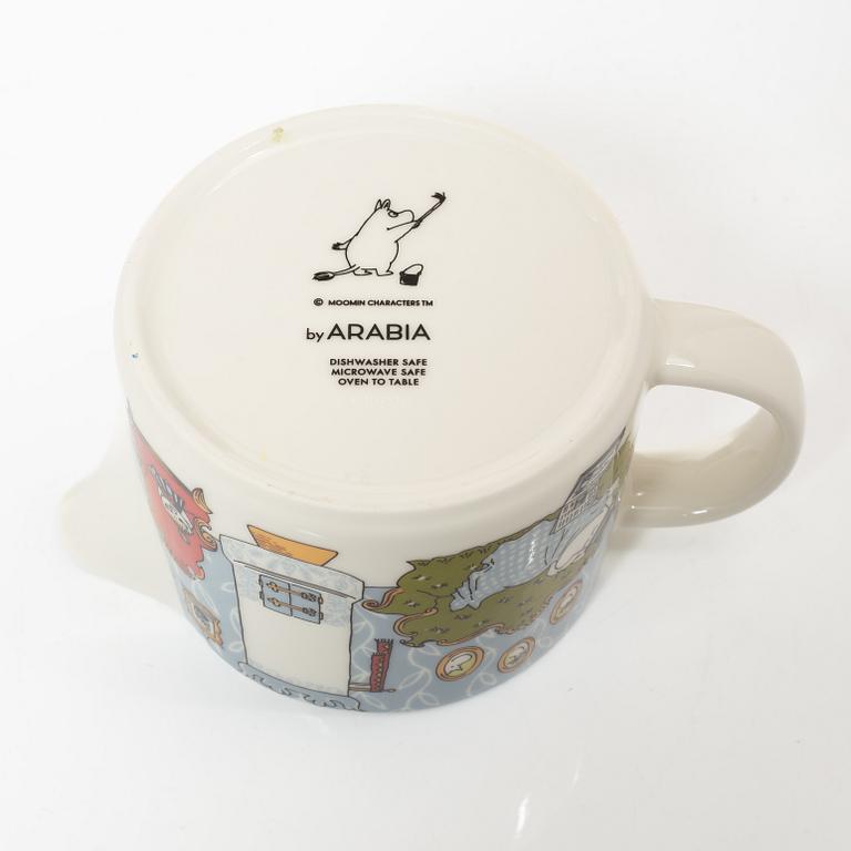 Arabia, Moomin mugs, plates and a jug, 7 pieces, porcelain, Finland.