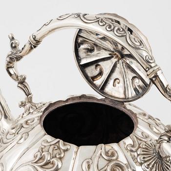 A Scottish Silver Teapot, mark of William Marshall, Edinburgh 1841.