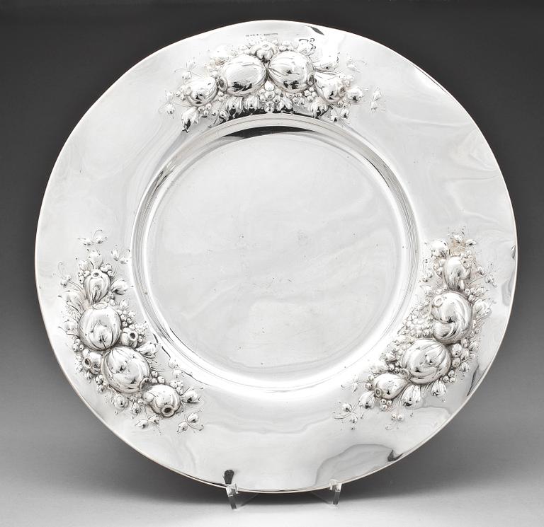 FAT, silver. B.H. Edlund, Stockholm 1948. Ca 780 g.