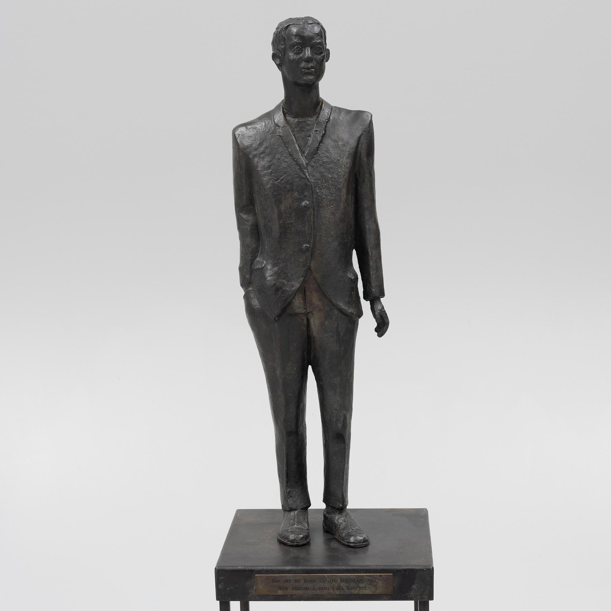 Jonas Högström, 'Tur att ni kon så att jag slapp stå här ensam i min fula kostym'.