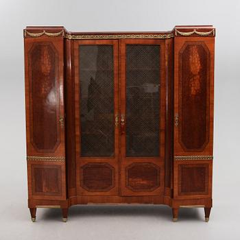 BOKSKÅP, Frankrike, 1900-talets första hälft.