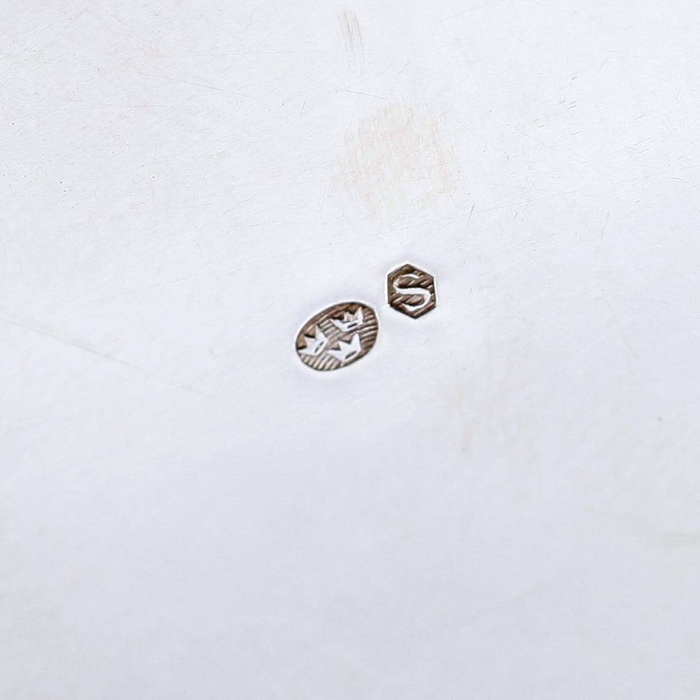 SKRIN samt DOSA, silver, svenska importstämplar, 1900-talets första hälft. Vikt ca 307 gram.