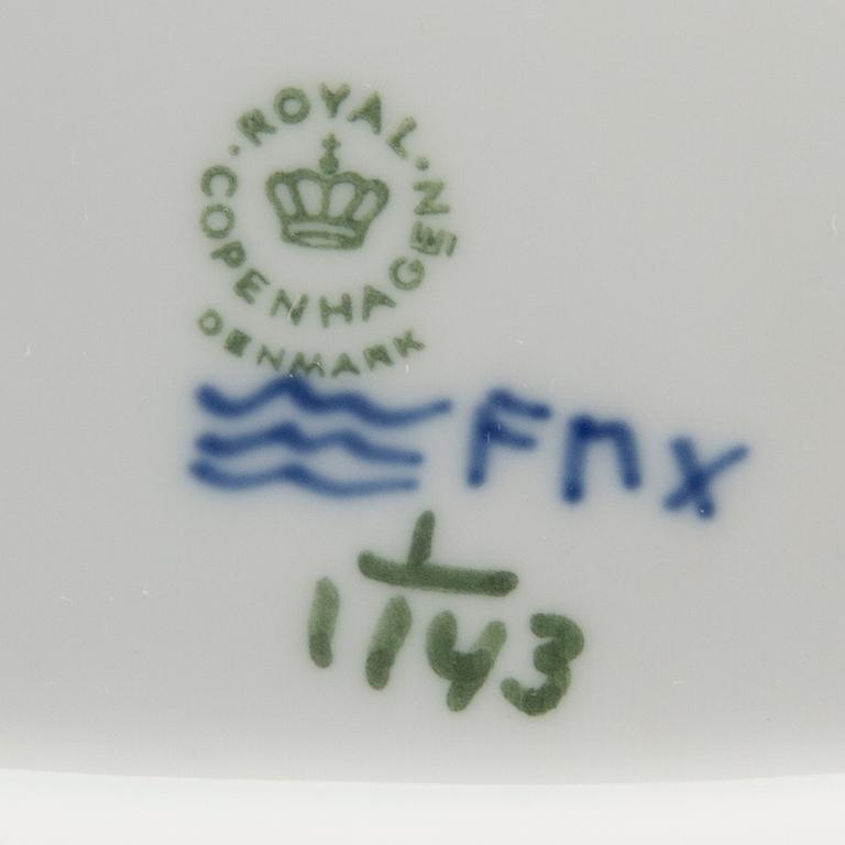 Servis 27 dlr Musselmalet helblonde Royal Copenhagen Danmark porslin 1900-talets andra hälft.