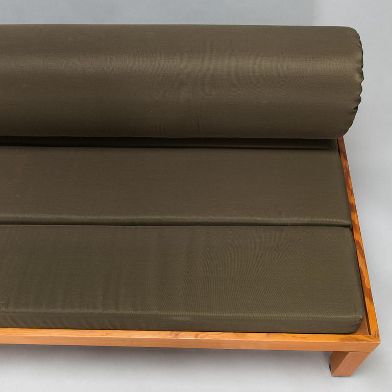 Haroma, Saarinen, and Salo, a sofa collaborative artistic design 1960.