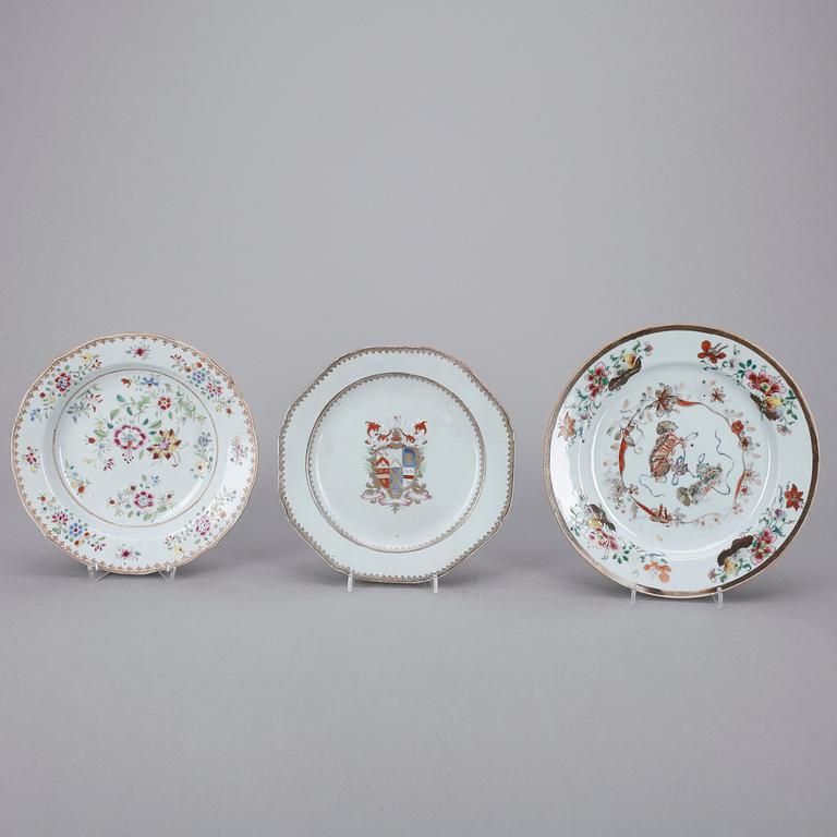 TALLRIKAR, 3 st, porslin, Kina, Qianlong, 1700-tal.