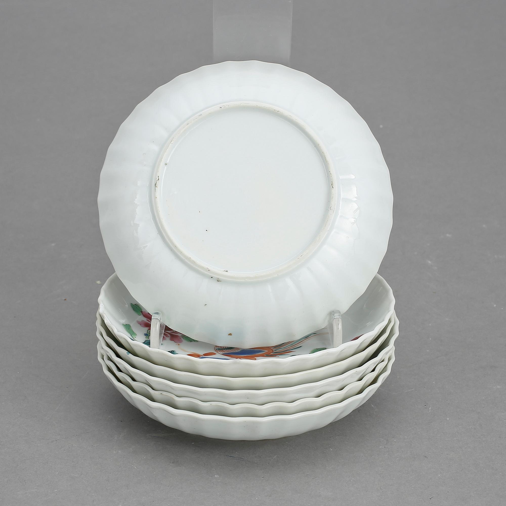 ASSIETTER, 6 st, porslin, Qingdynastin, Qianlong (1736-95).