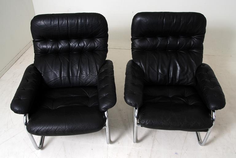 FÅTÖLJER, ett par, Dux.