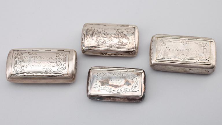 SNUSDOSOR, 4 st, silver, 1800-/1900-tal. Vikt ca 323 gram.