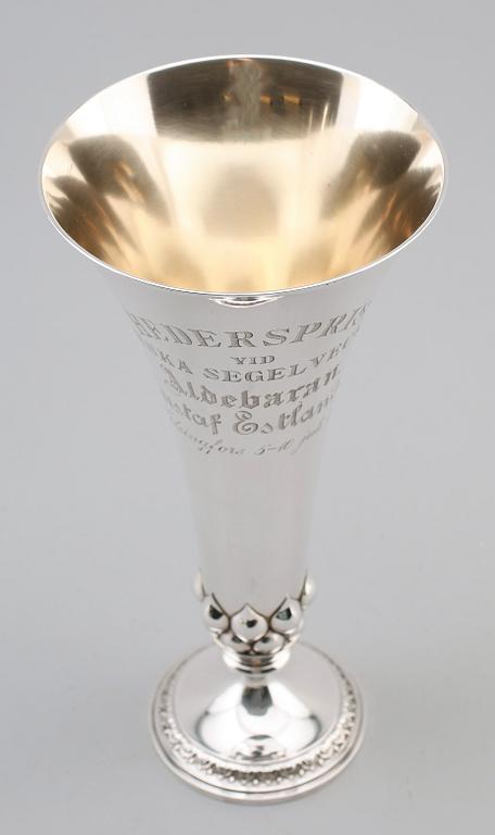 VAS, silver, omkring år 1900. Vikt 515 g.