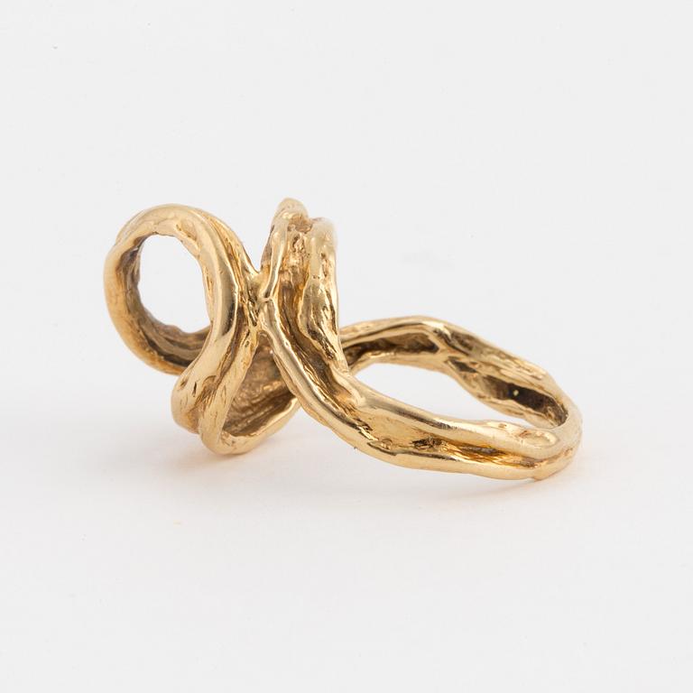 A Gilbert Albert 'Interchangeable' ring.