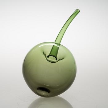 TIMO SARPANEVA, a 'Wild apple' sculpture signed Timo Sarpaneva, Iittala 1994.