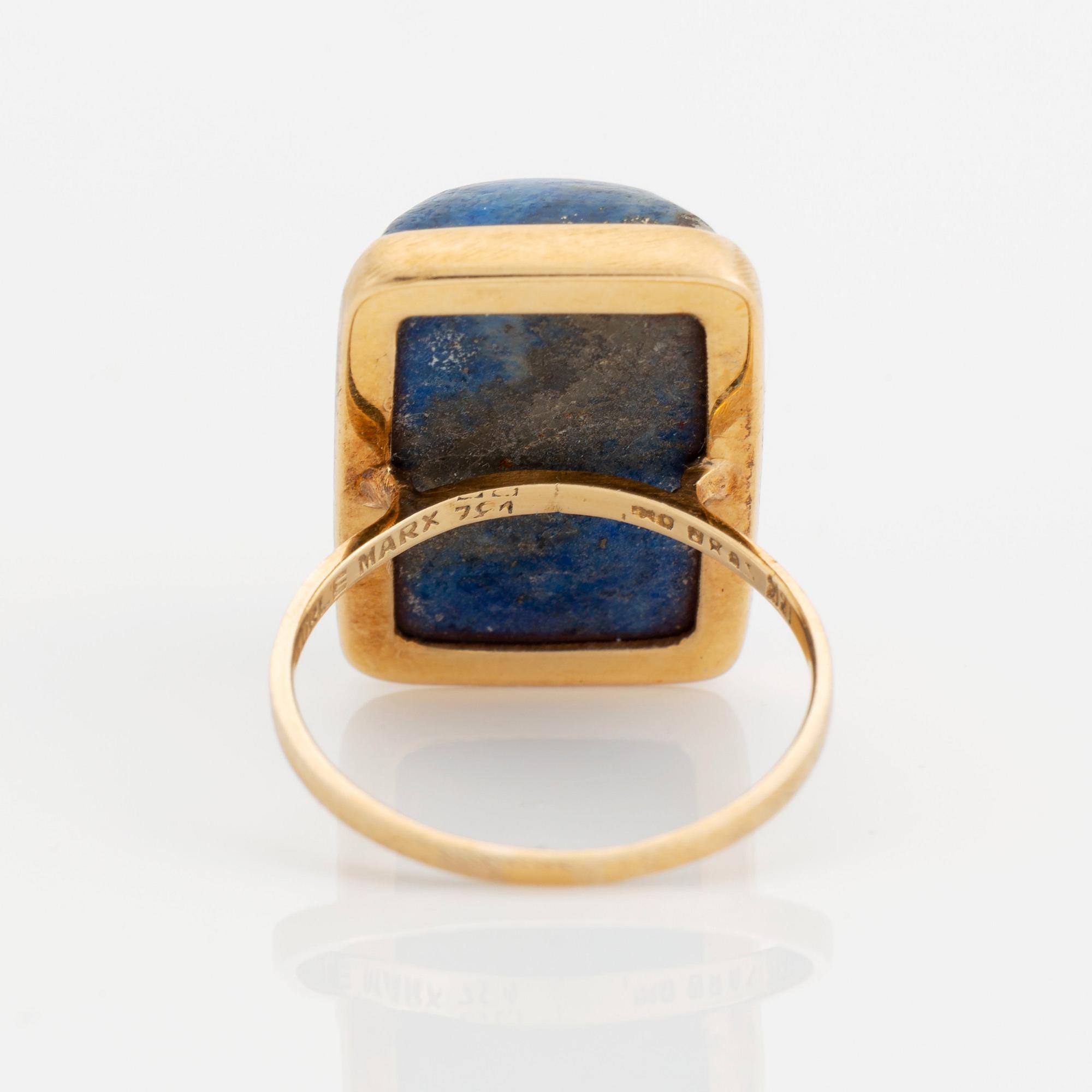 An 18K gold and lapis lazuli ring by Burle Marx.