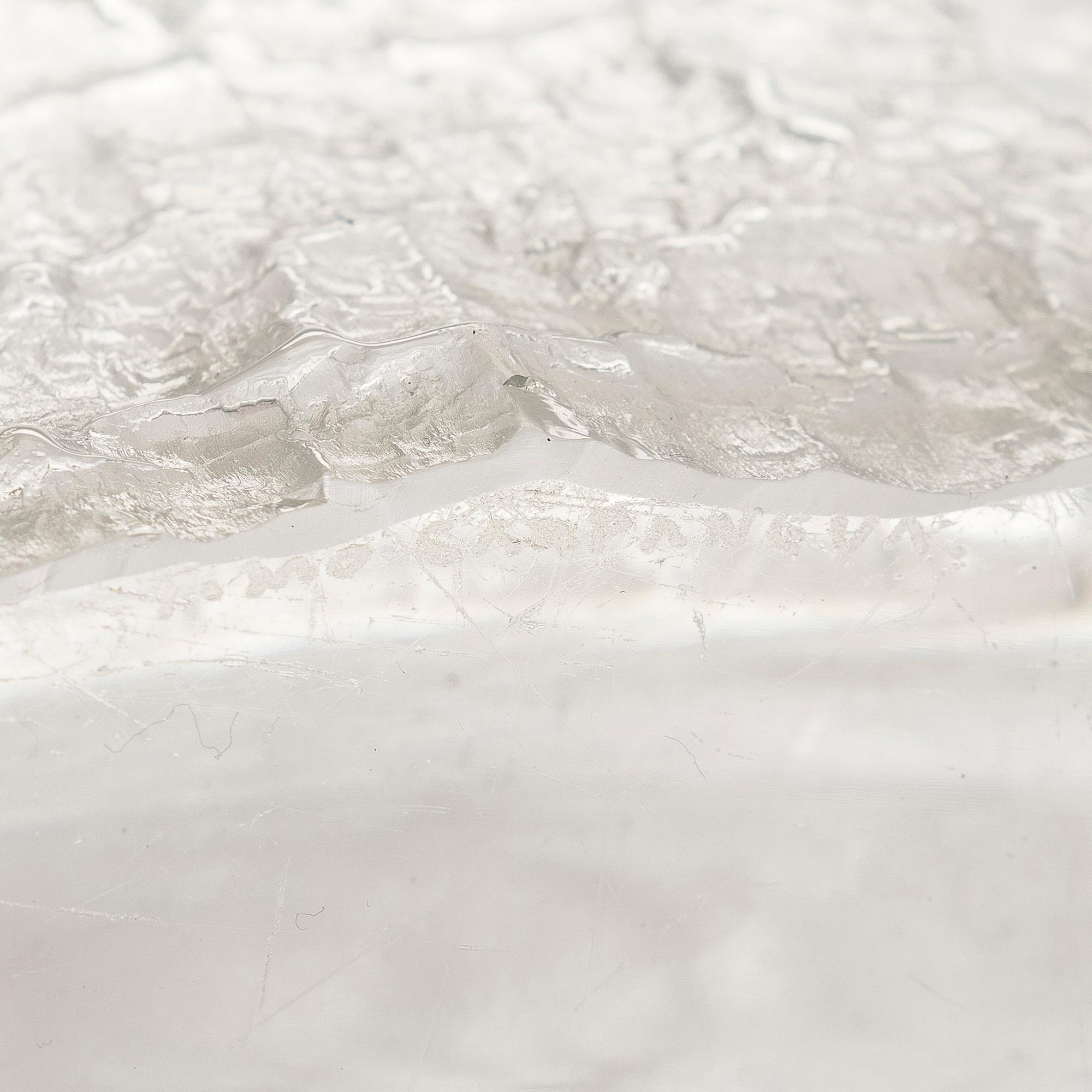 Timo Sarpaneva, A glass vase from "Finlandia"- series, signed Timo Sarpaneva.