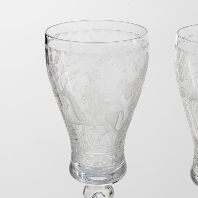 Vicke Lindstrand, six 'Dalecarlia' white wine glasses, Kosta Boda.