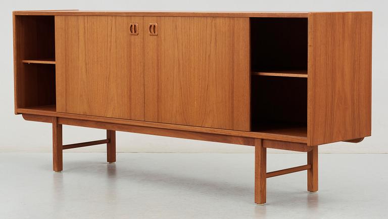 SIDEBOARD, teak, 1950-tal.