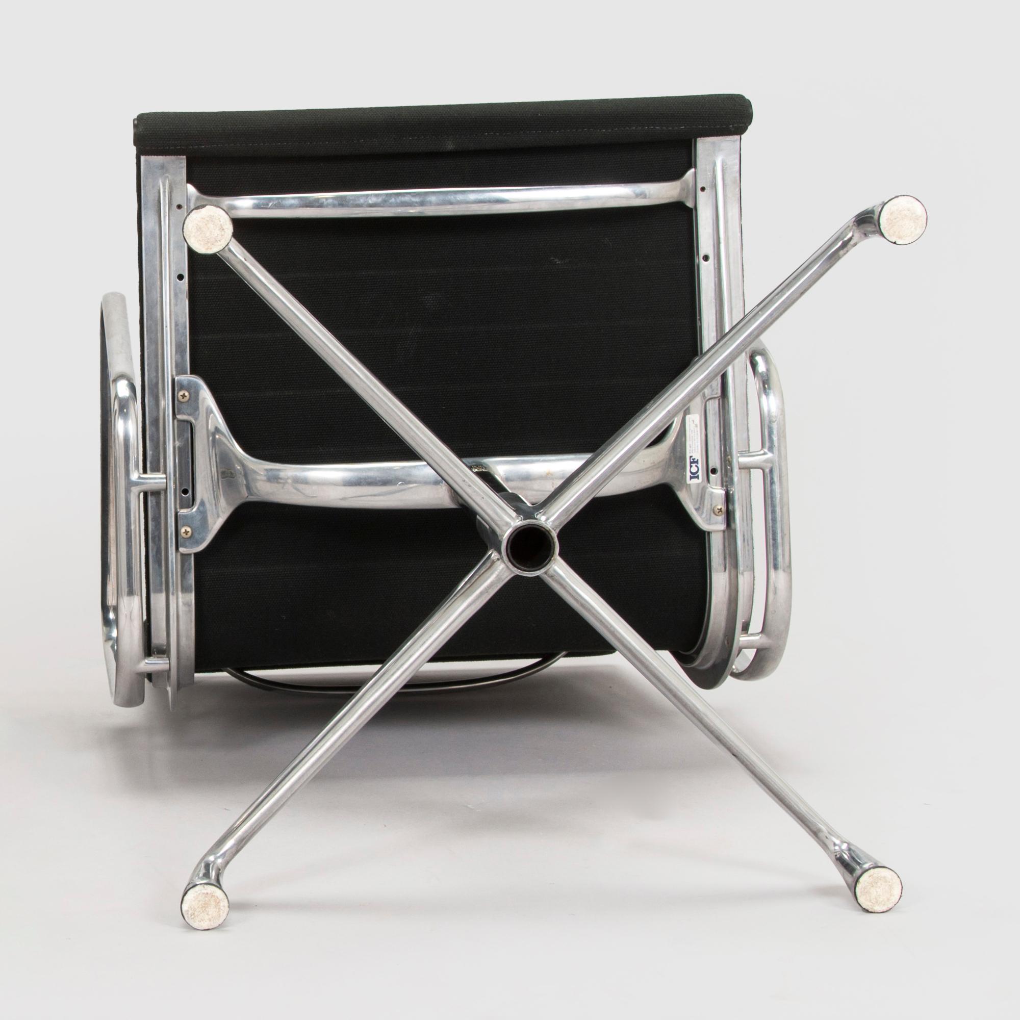 Charles & Ray Eames, karmstol, "EA108", licenstillverkad av ICF, Italia, 1970/80-tal.