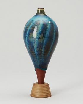 A Wilhelm Kåge Farsta vase, 'Spirea', Gustavsberg Studio 1957.