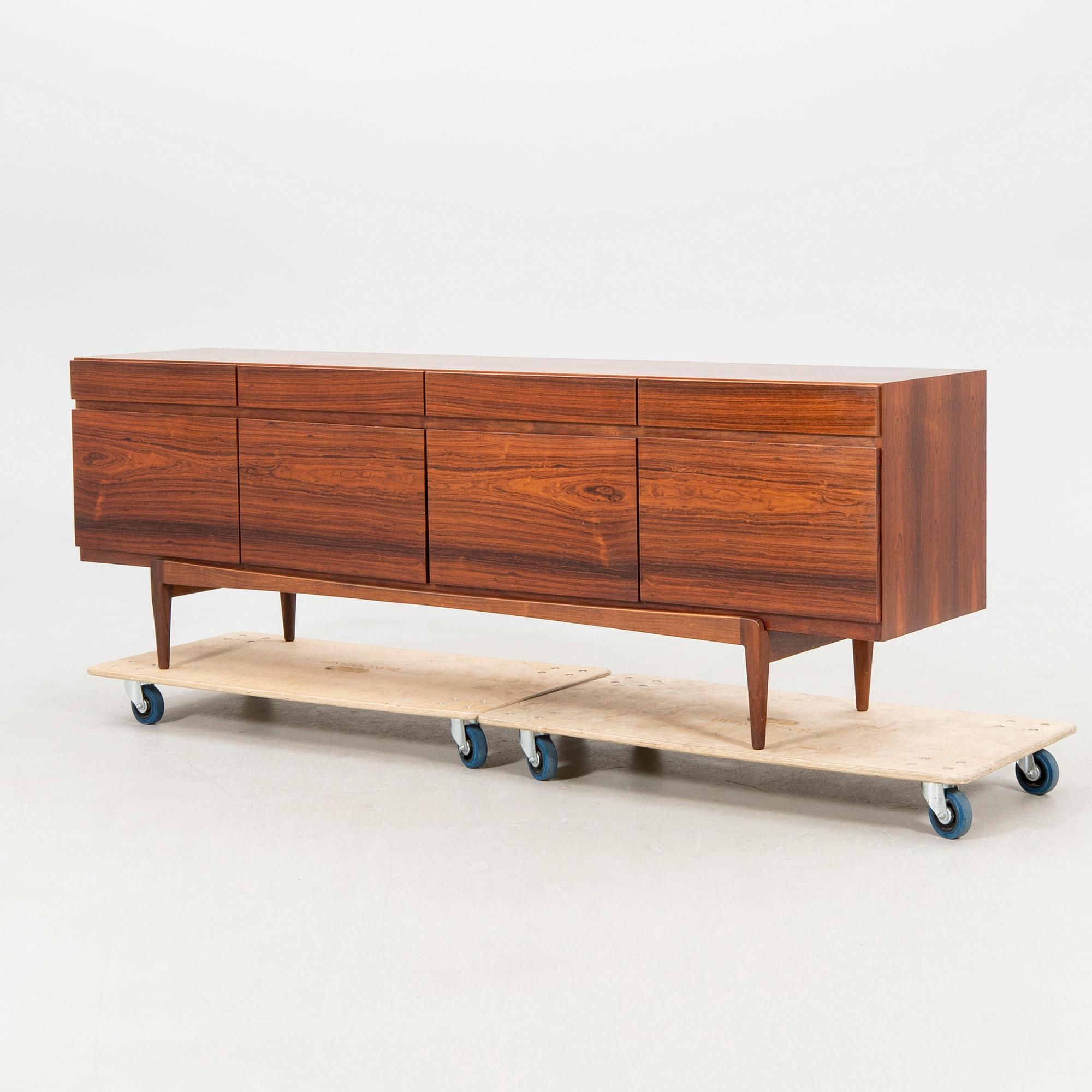 Ib Kofod Larsen, sideboard, modell "FA-66", Faarup Møbelfabrik, Danmark 1960/70-tal.