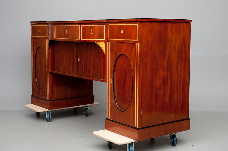 A SIDEBOARD.