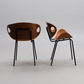 STOLAR, 2 st, Olof Kettunen, tillverkare J. Merivaara, 1900-talets mitt.