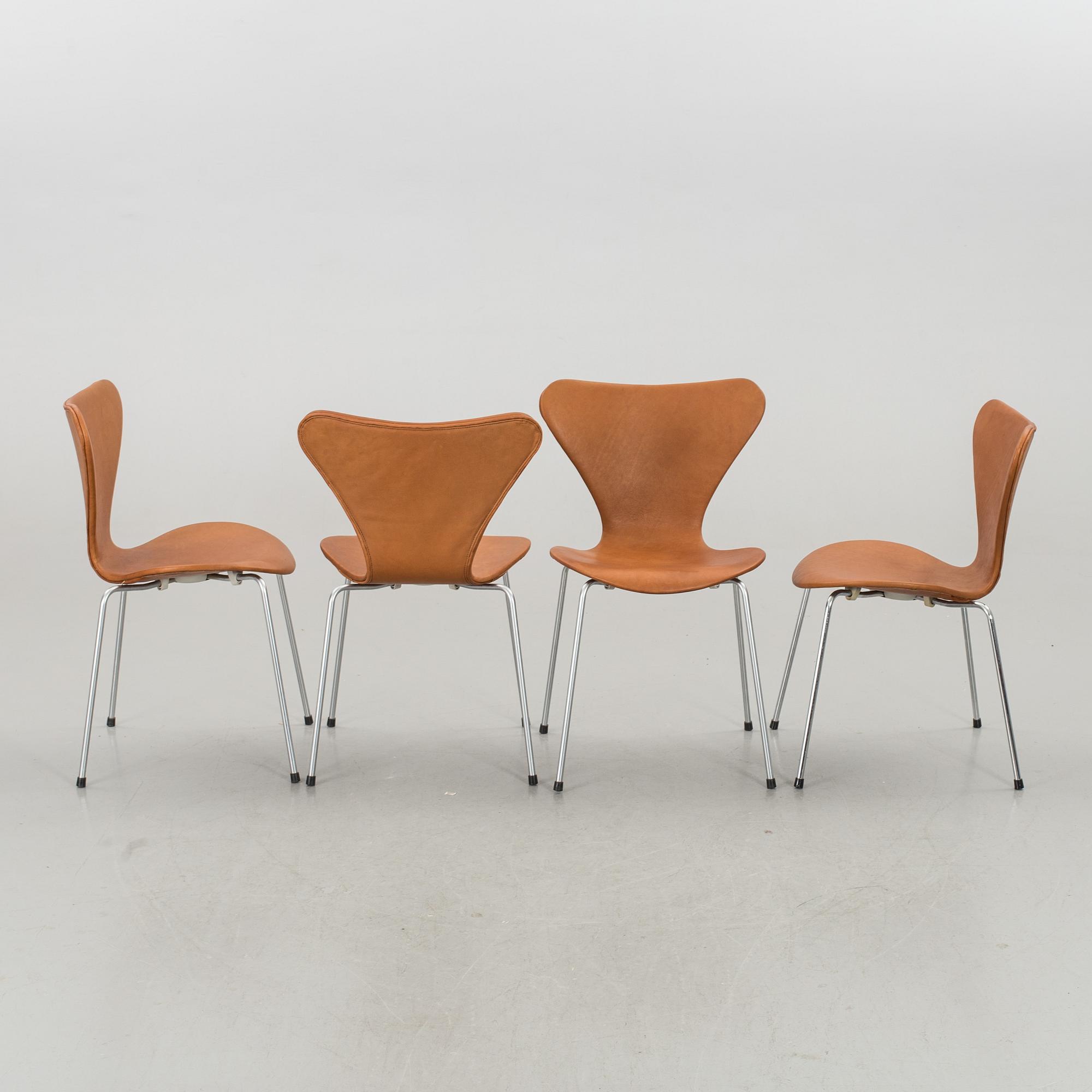 ARNE JACOBSEN, a set of six Sjuan chairs.