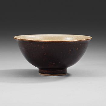 255. SKÅL, keramik. Yuan dynastin (960-1279).